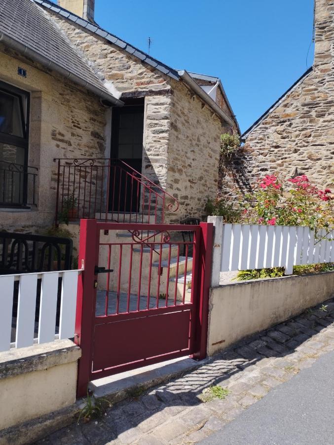 Maison Du Martin Pecheur A Lannion Exterior photo